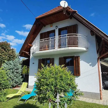 Casa vacanze In Balatonmariafürdo 35629